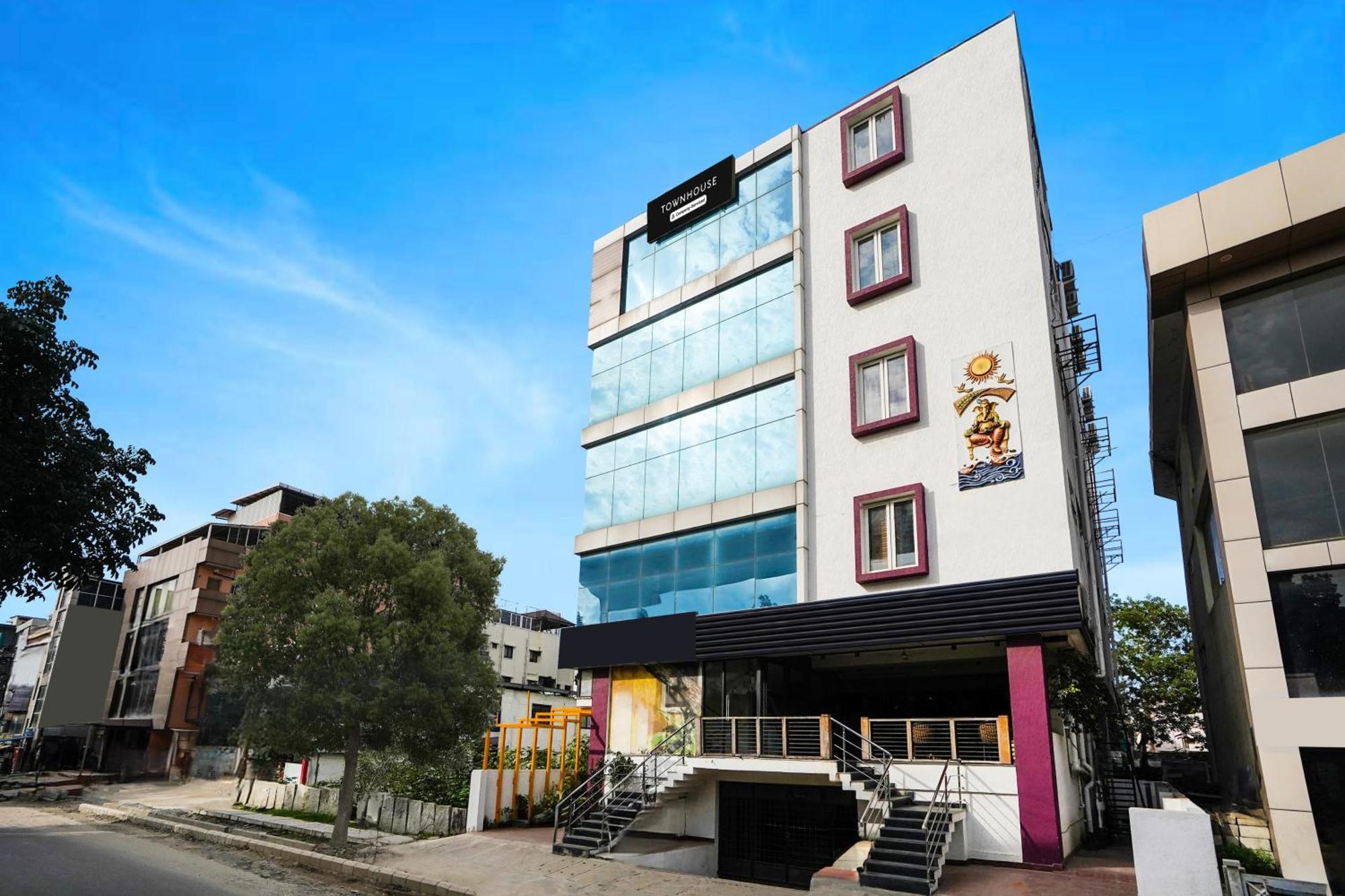 Super Townhouse Hbr Layout Bangalore Exterior photo