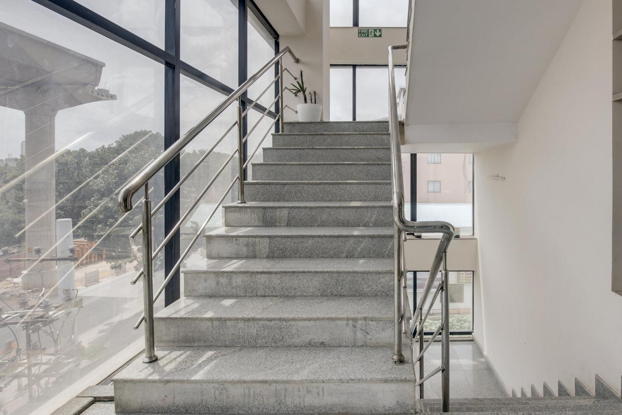 Super Townhouse Hbr Layout Bangalore Exterior photo